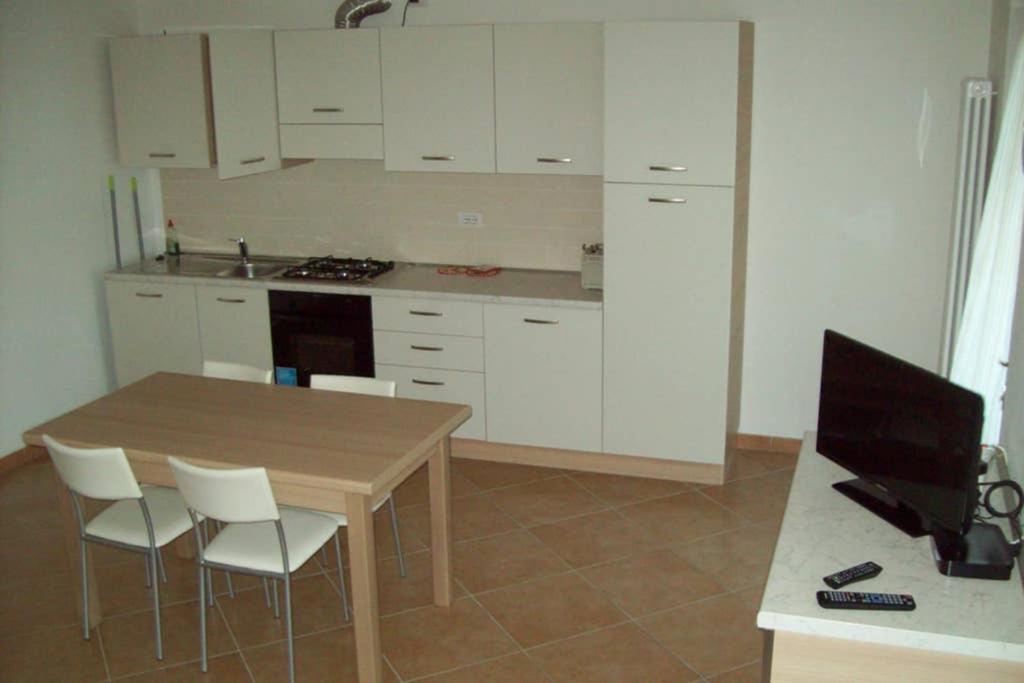 Apartment Maria Brenzone sul Garda Exteriör bild