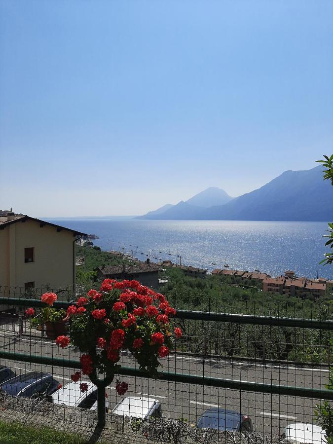 Apartment Maria Brenzone sul Garda Exteriör bild
